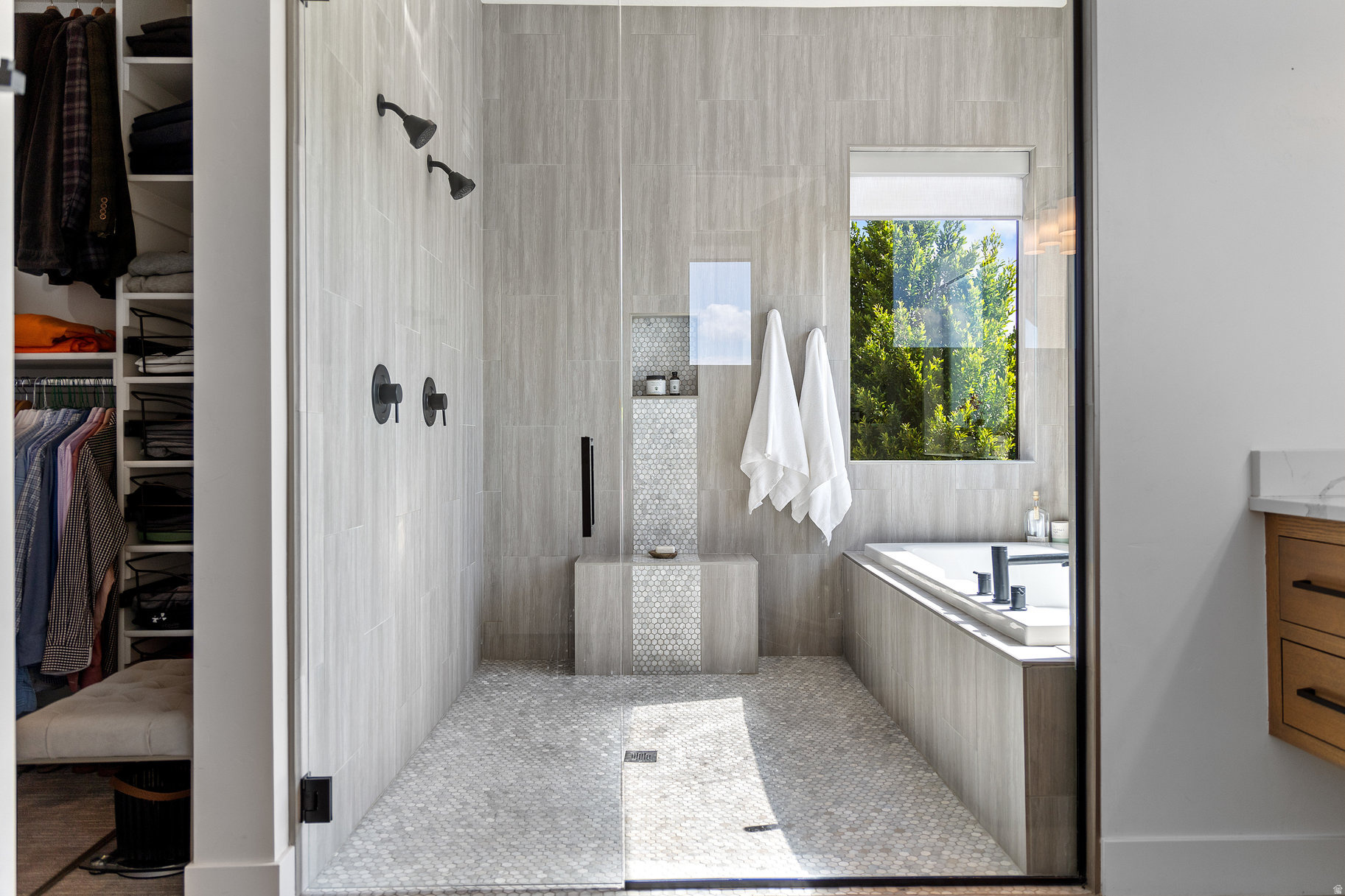 LEDGES OF ST GEORGE - Residential