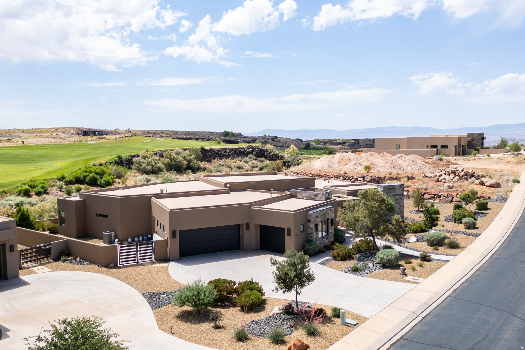 LEDGES OF ST GEORGE - Residential