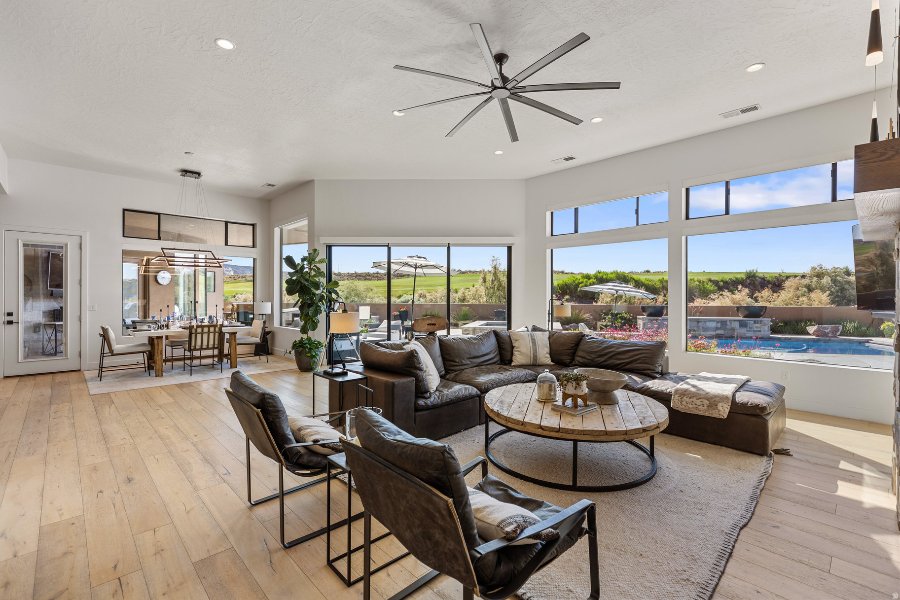 LEDGES OF ST GEORGE - Residential