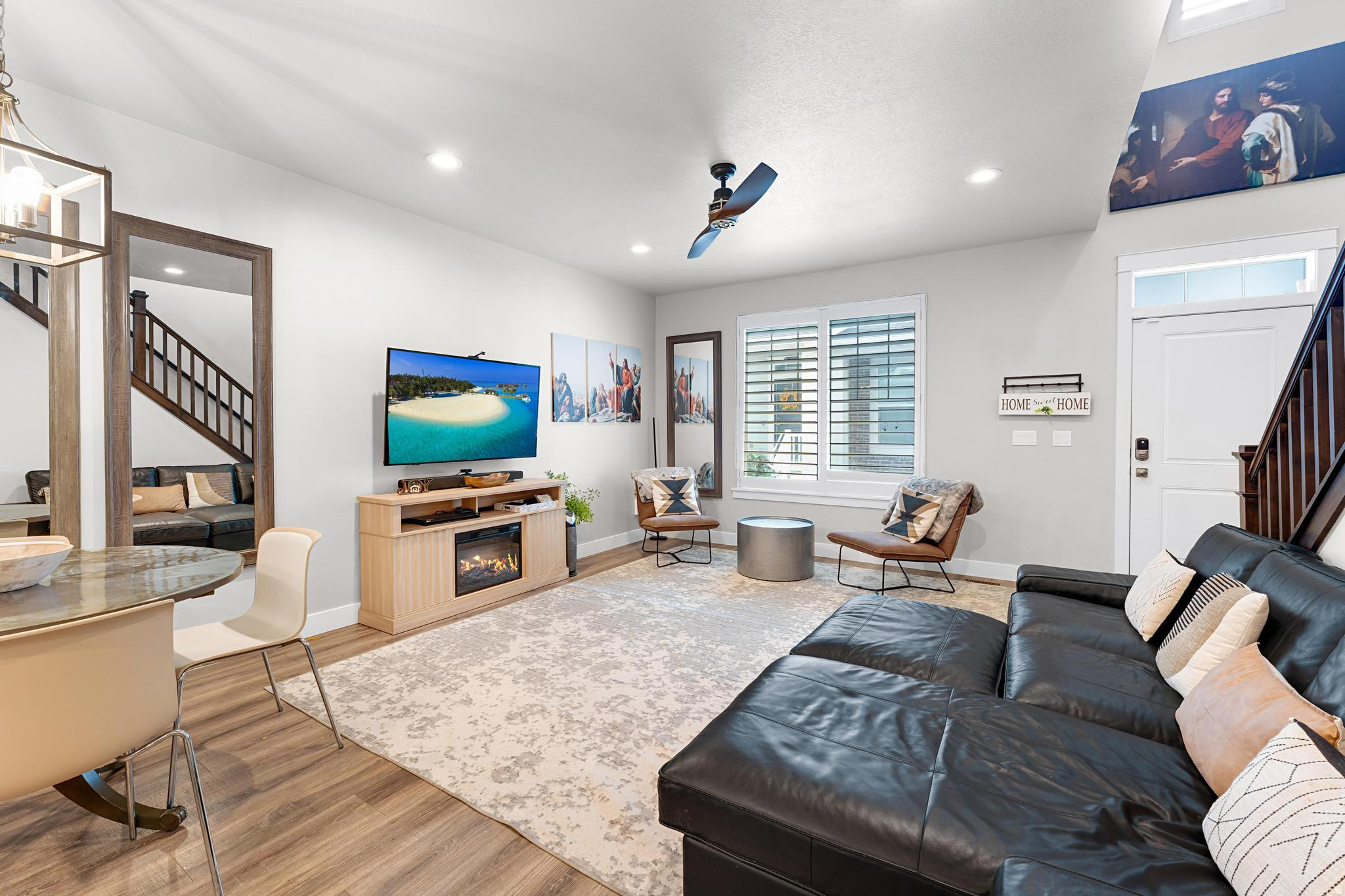 CHESHAM VILLAGE - Residential