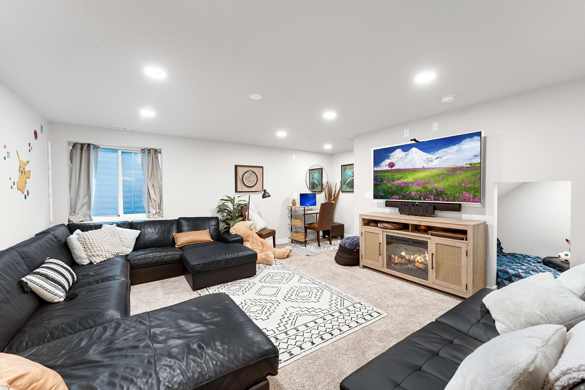 CHESHAM VILLAGE - Residential