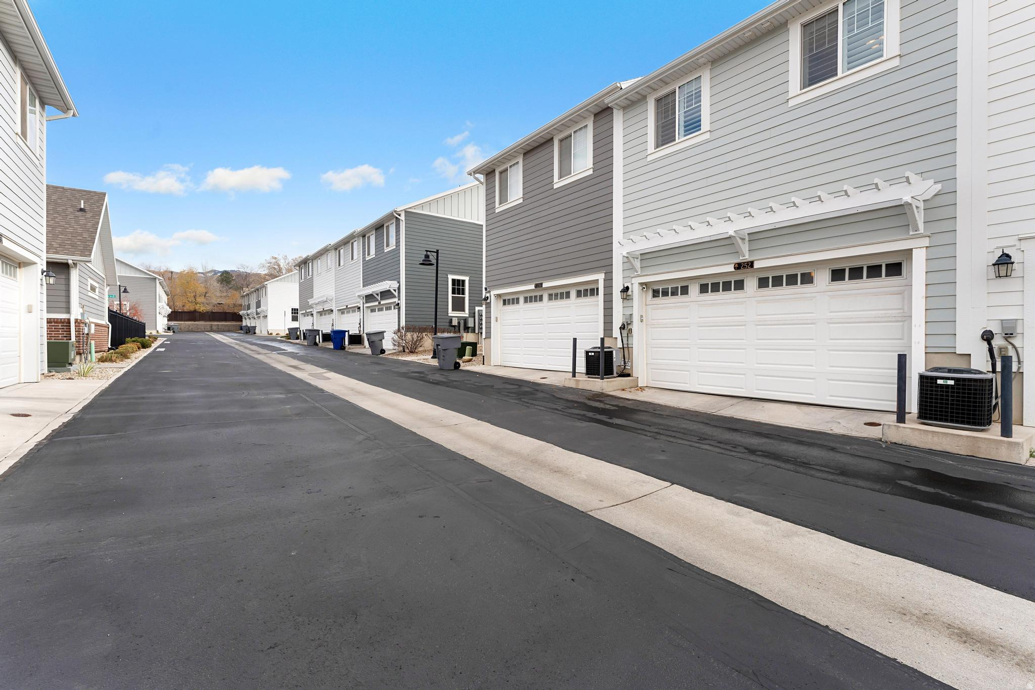 CHESHAM VILLAGE - Residential