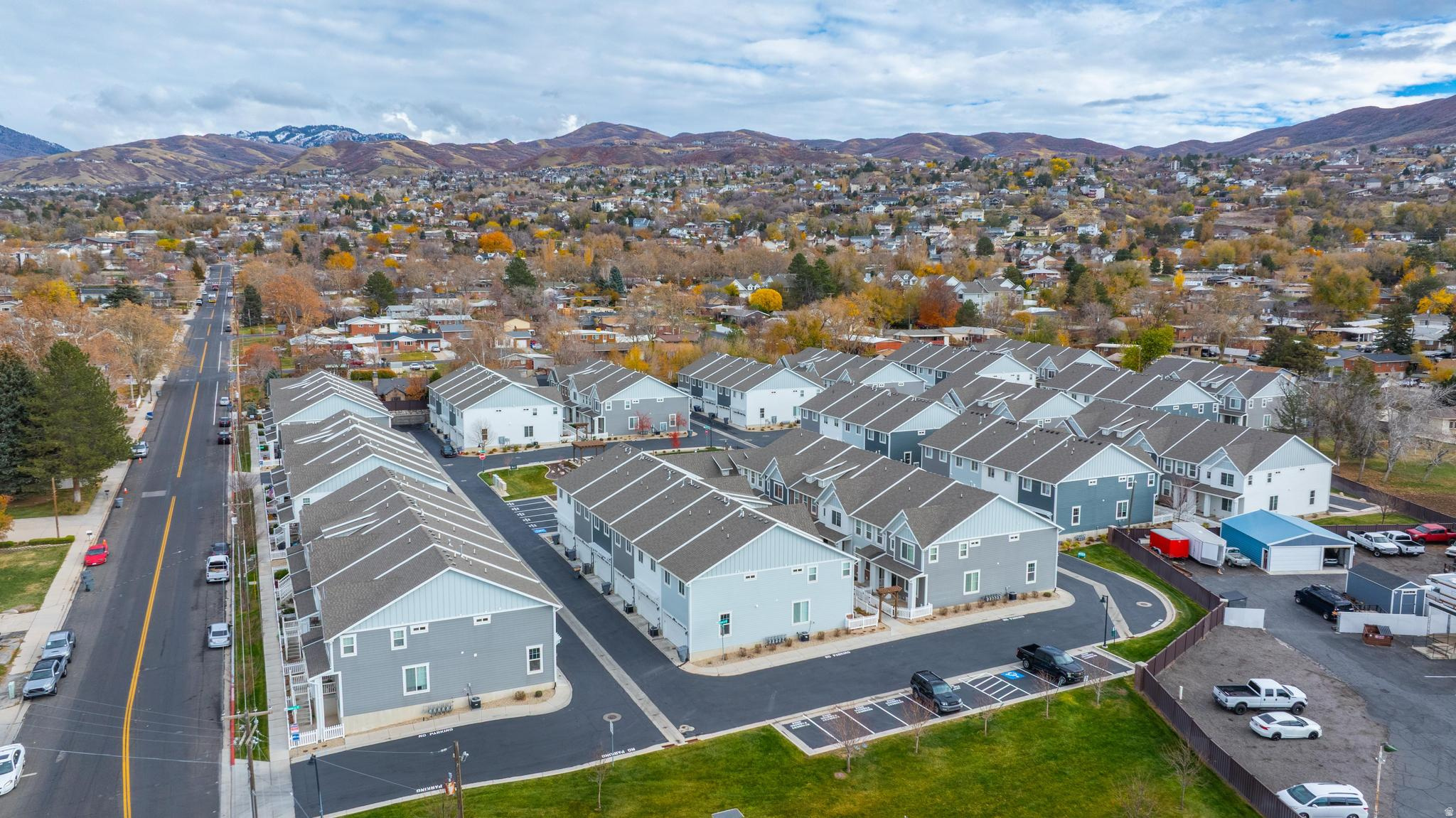 CHESHAM VILLAGE - Residential