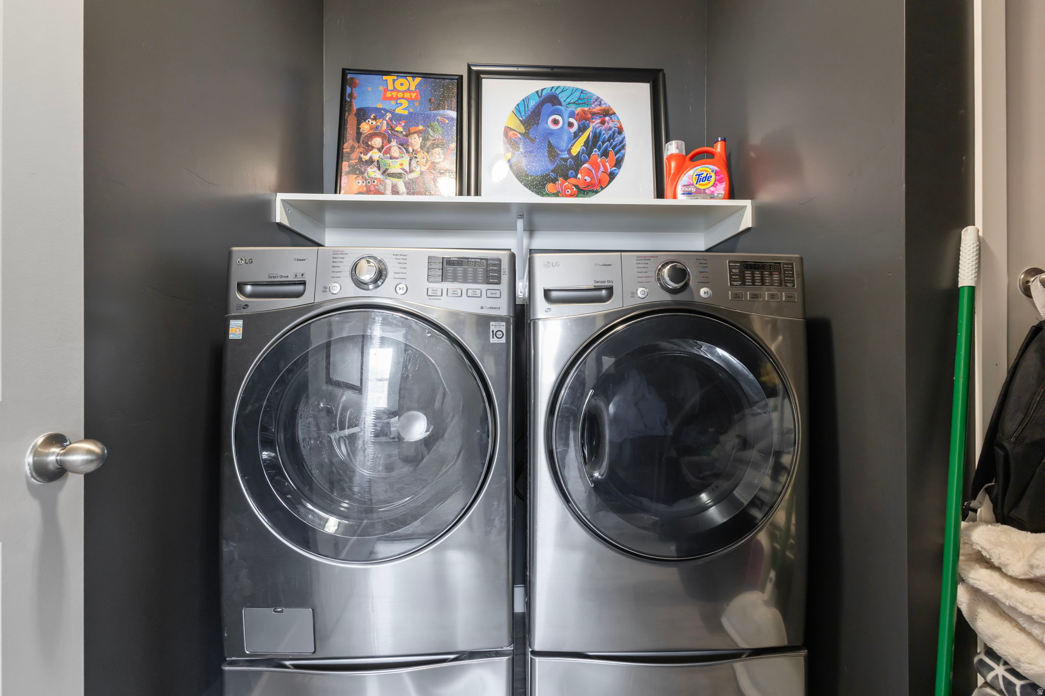 JORDAN HEIGHTS - Residential