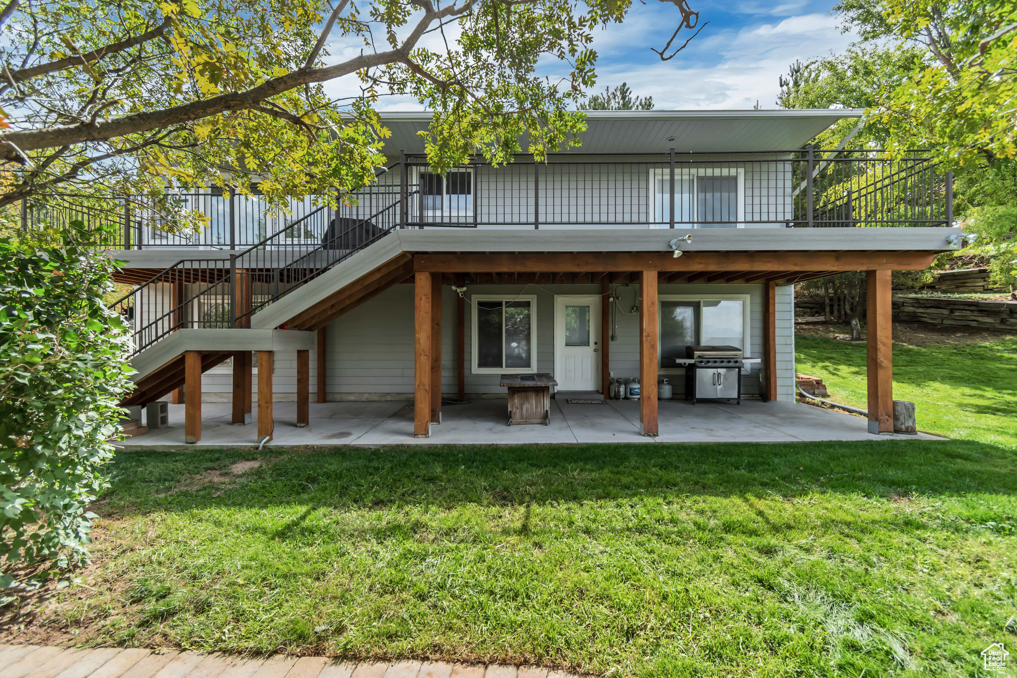 THE OAKS - Residential