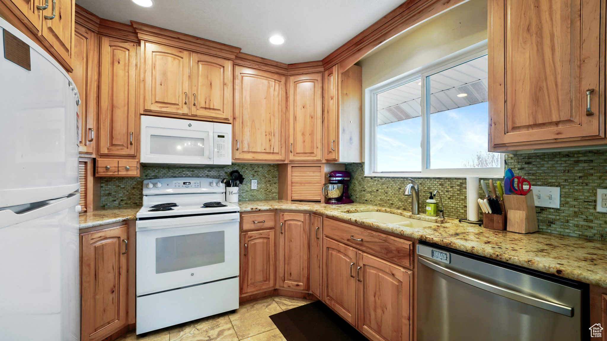 THE OAKS - Residential