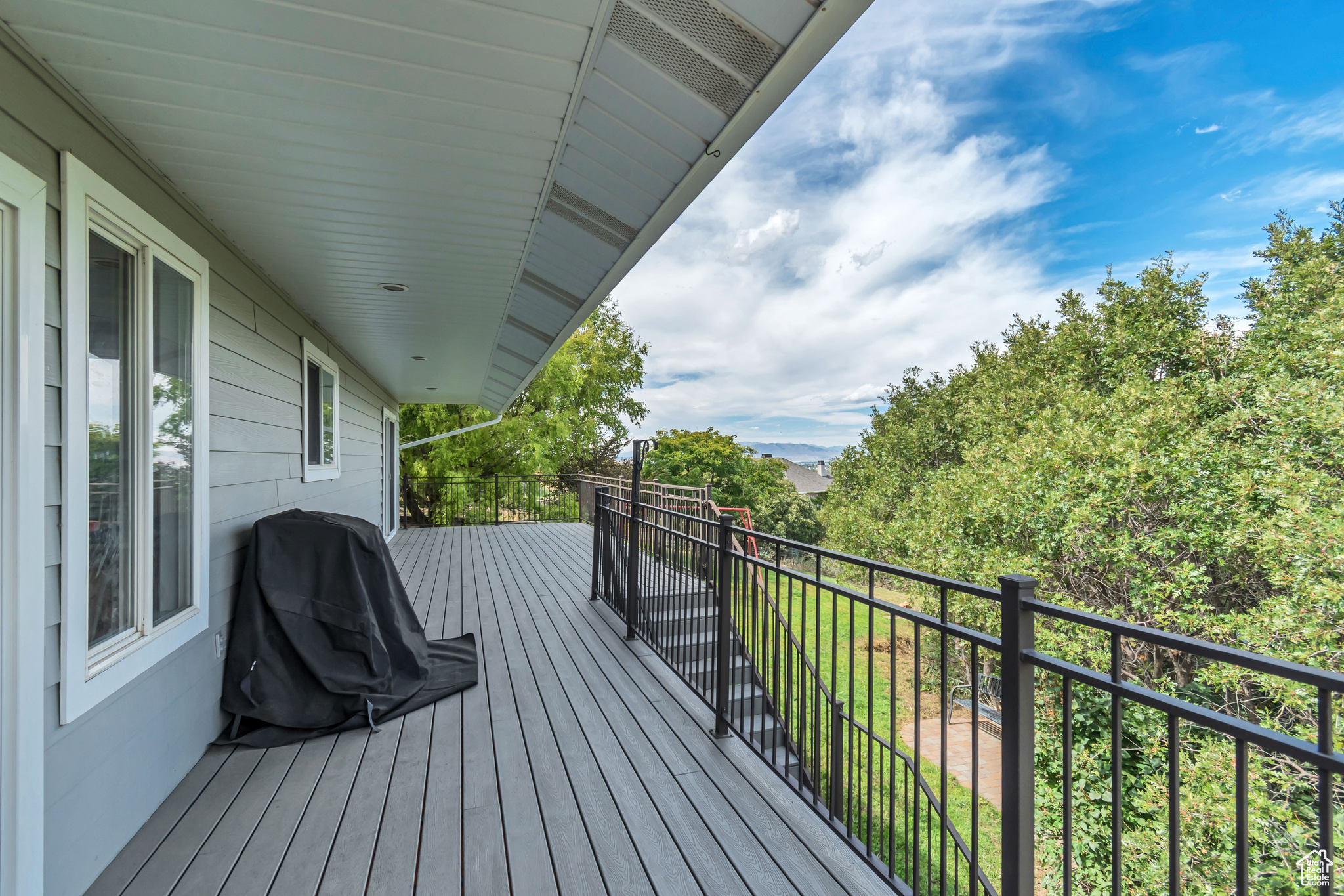 THE OAKS - Residential