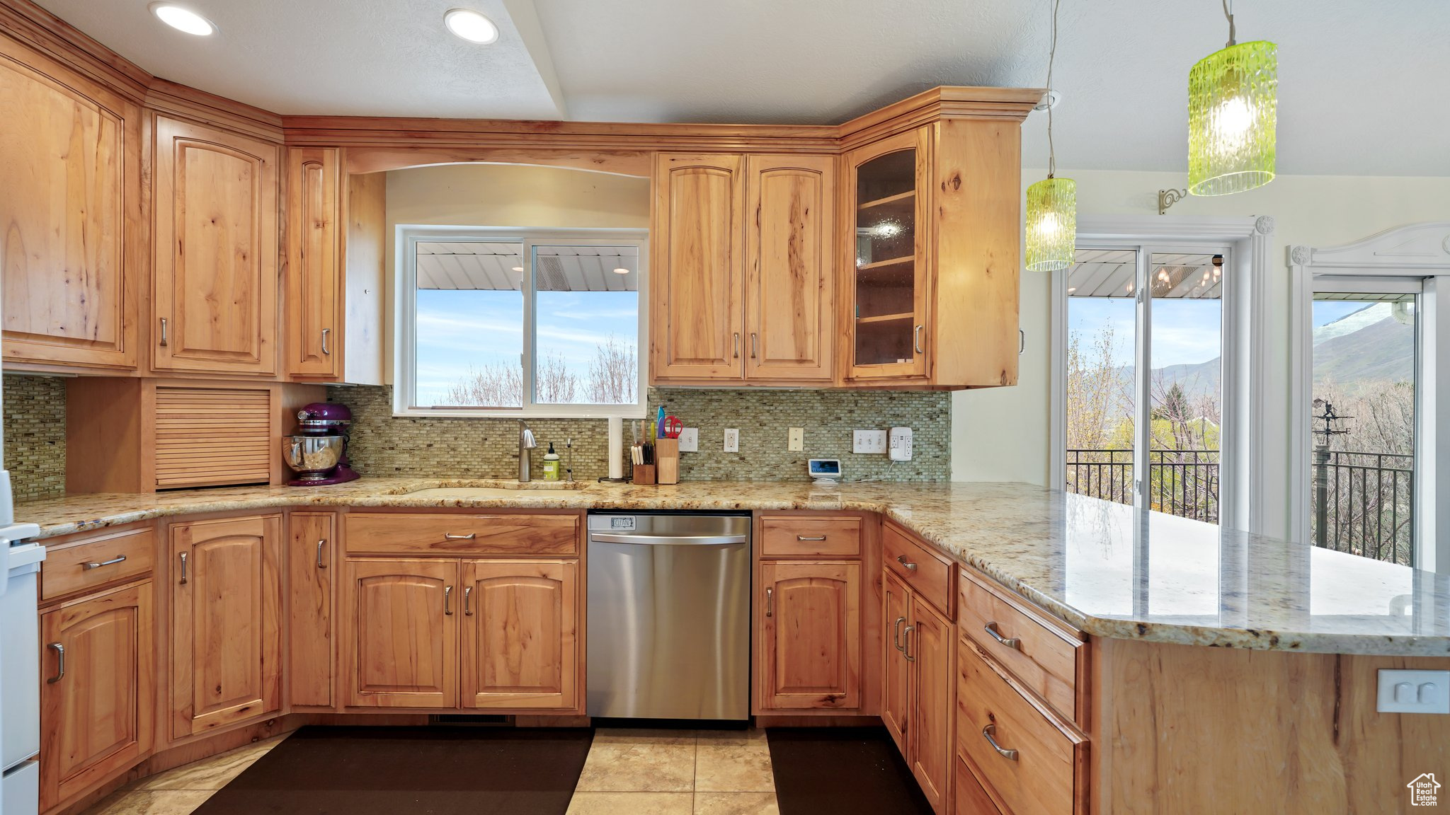 THE OAKS - Residential