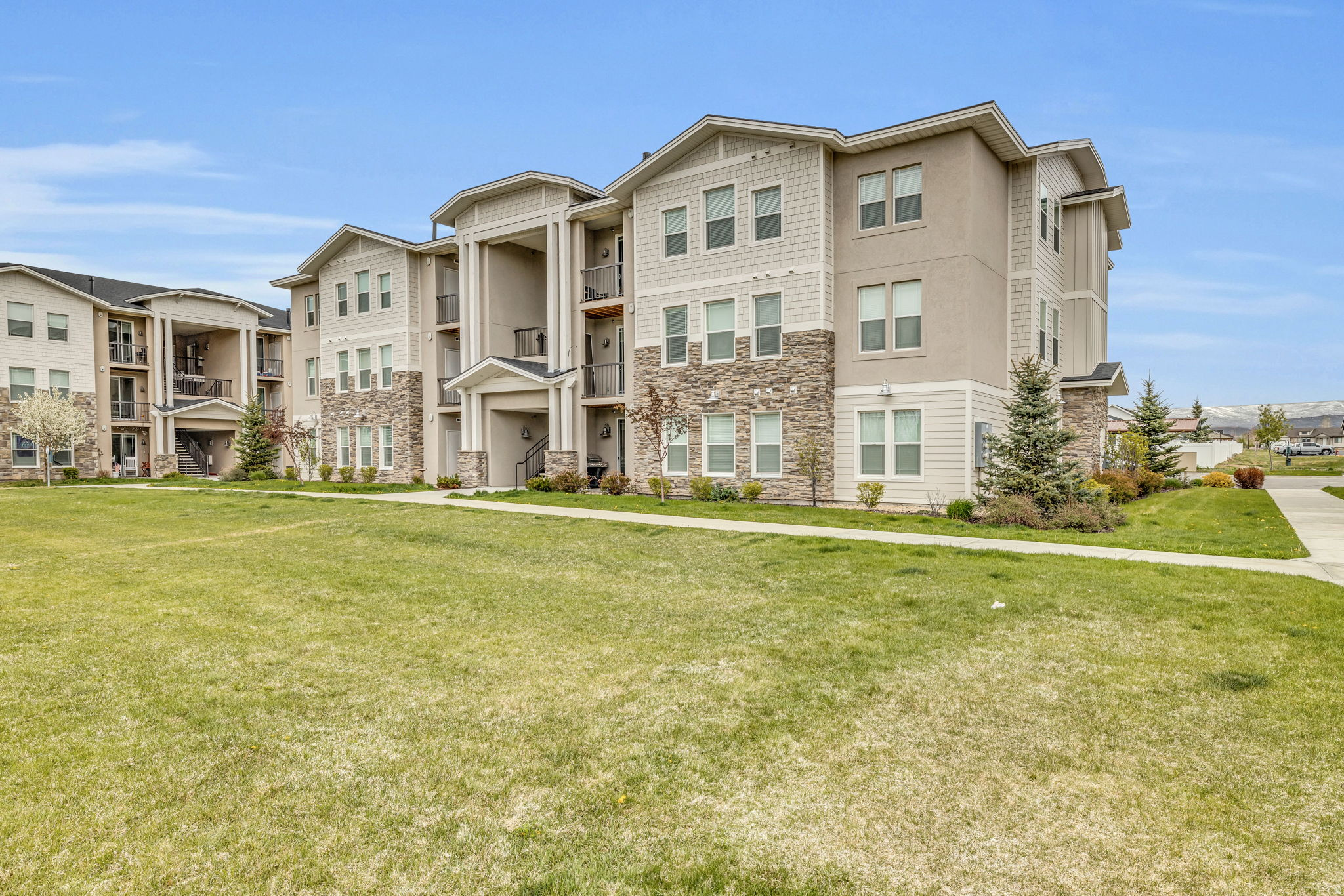 RANCH LANDING - Residential