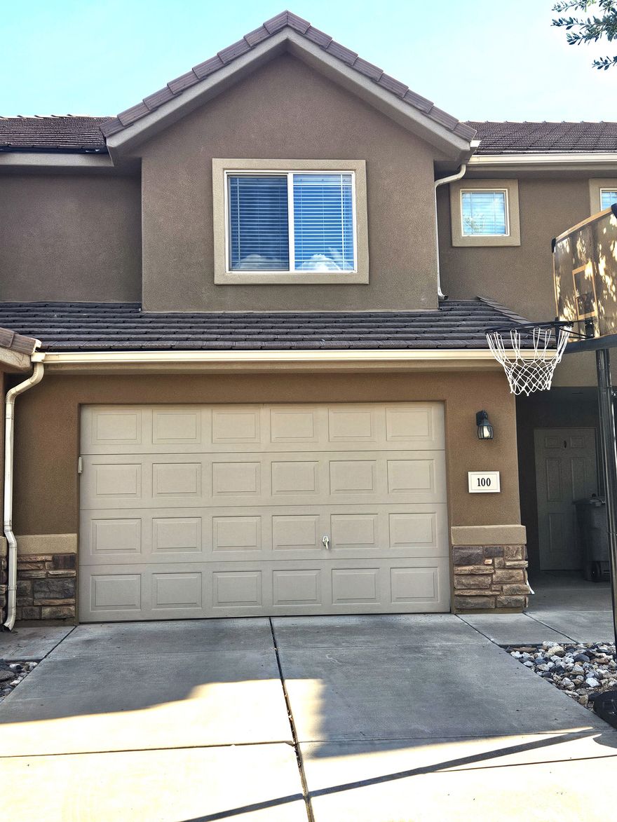 Very clean 3 bedroom, 2.5 bath townhome with a cute, enclosed private back yard area. The clubhouse has a pool, hot tub, fitness center, gathering area and outdoor basketball hoop. Great primary residence, investment or second home. Seller is related to Agent.