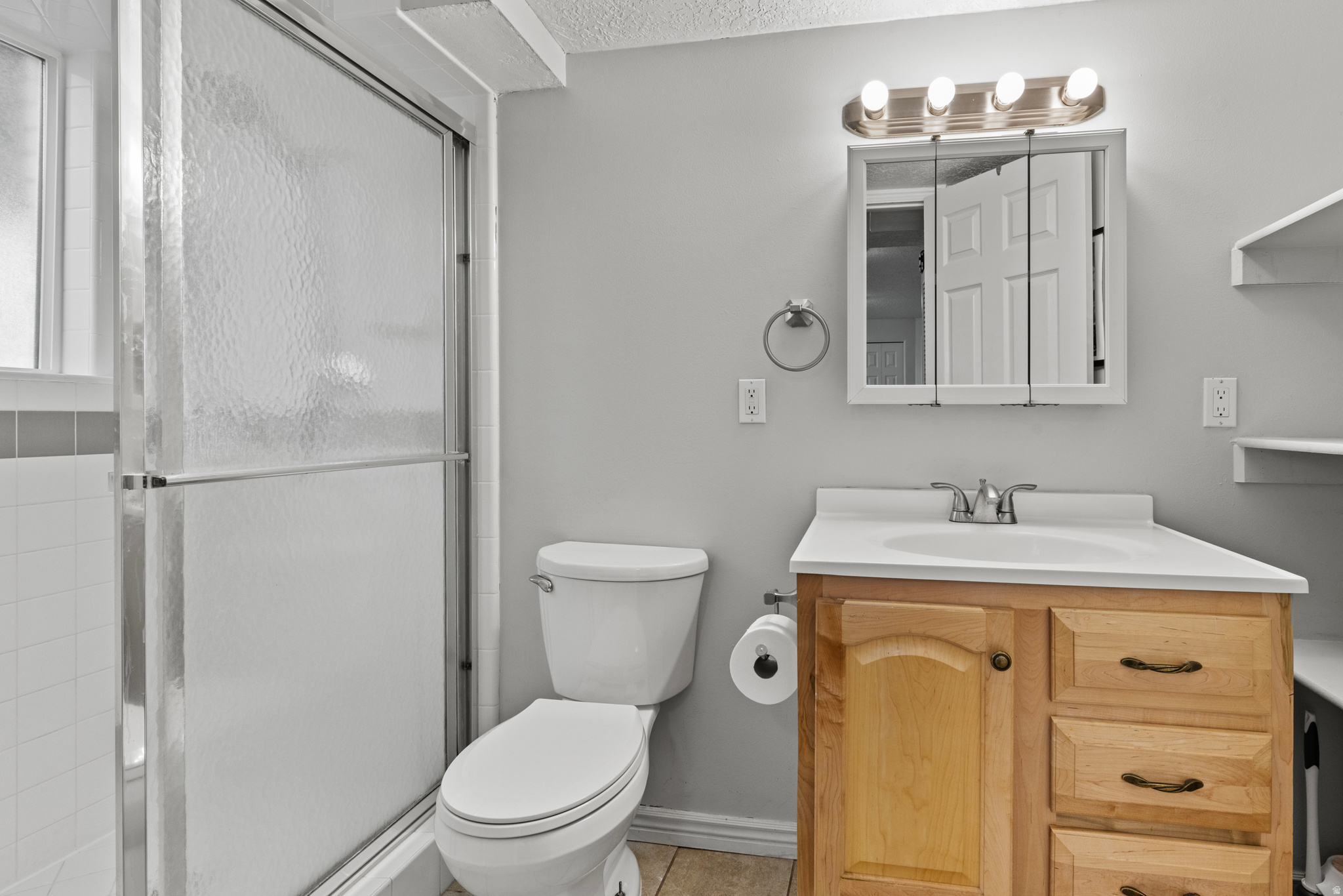 TOWN & COUNTRY ESTAT - Residential