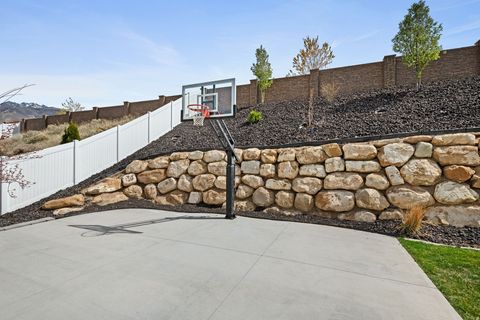 Tiny photo for 572 E ROCKWELL VIS, Draper, UT 84020 (MLS # 2147749)