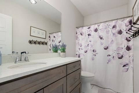 Tiny photo for 572 E ROCKWELL VIS, Draper, UT 84020 (MLS # 2147749)