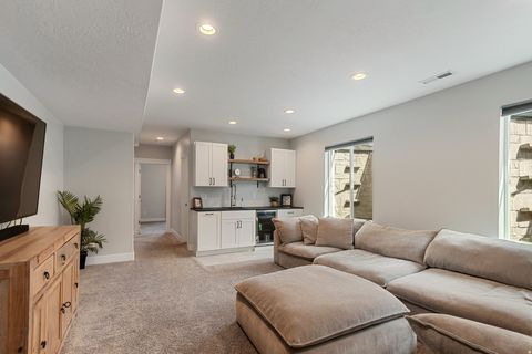 Tiny photo for 572 E ROCKWELL VIS, Draper, UT 84020 (MLS # 2147749)