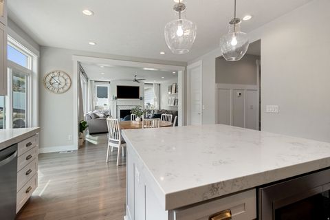 Tiny photo for 572 E ROCKWELL VIS, Draper, UT 84020 (MLS # 2147749)