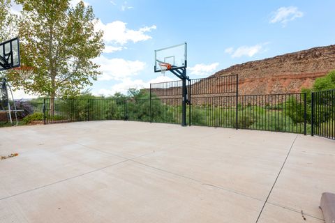 Tiny photo for 2712 RIO VISTA DR, Saint George, UT 84790 (MLS # 2129490)