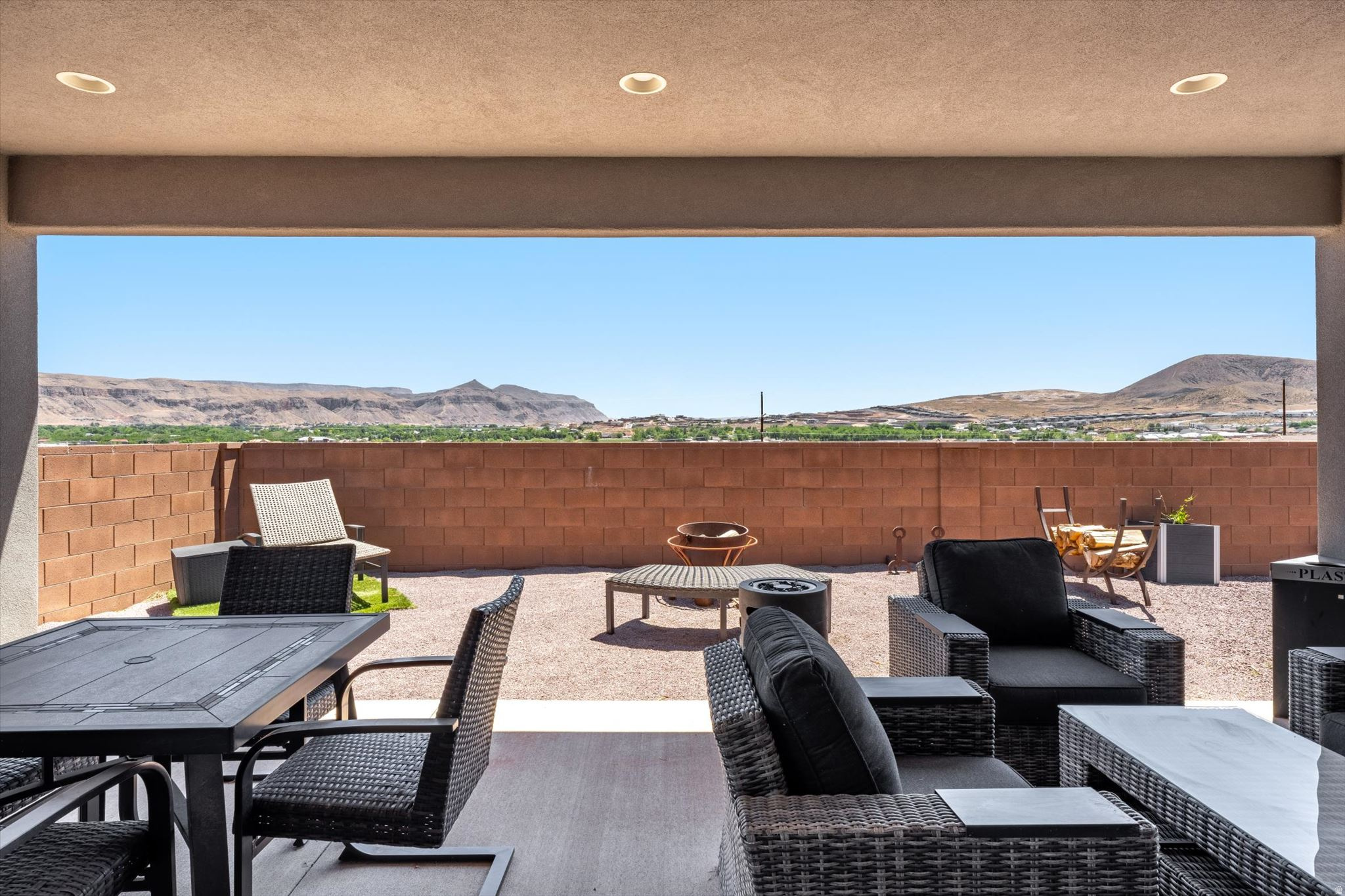 PAINTED SANDS PH 1 - Residential