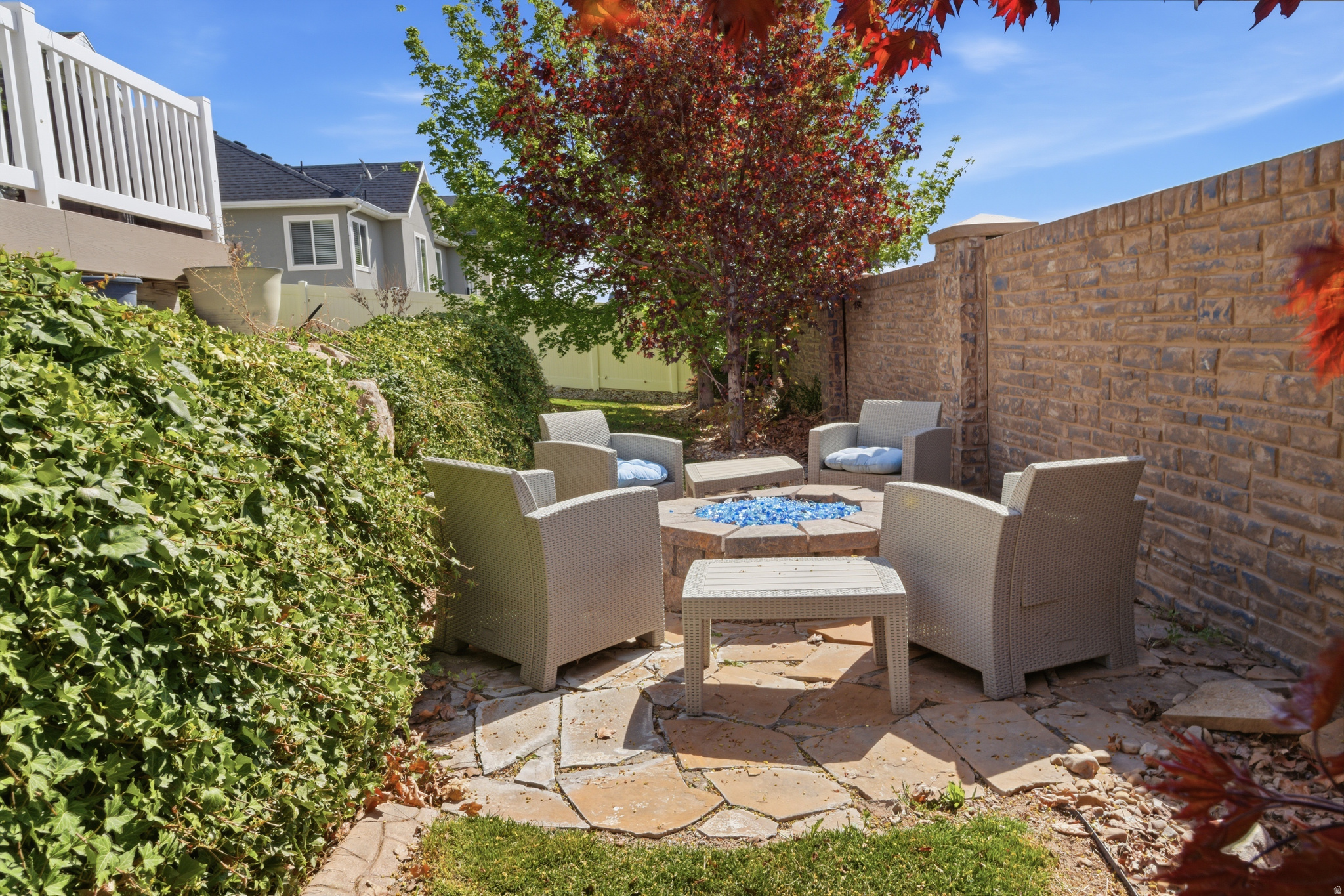 THE MAPLES - Residential