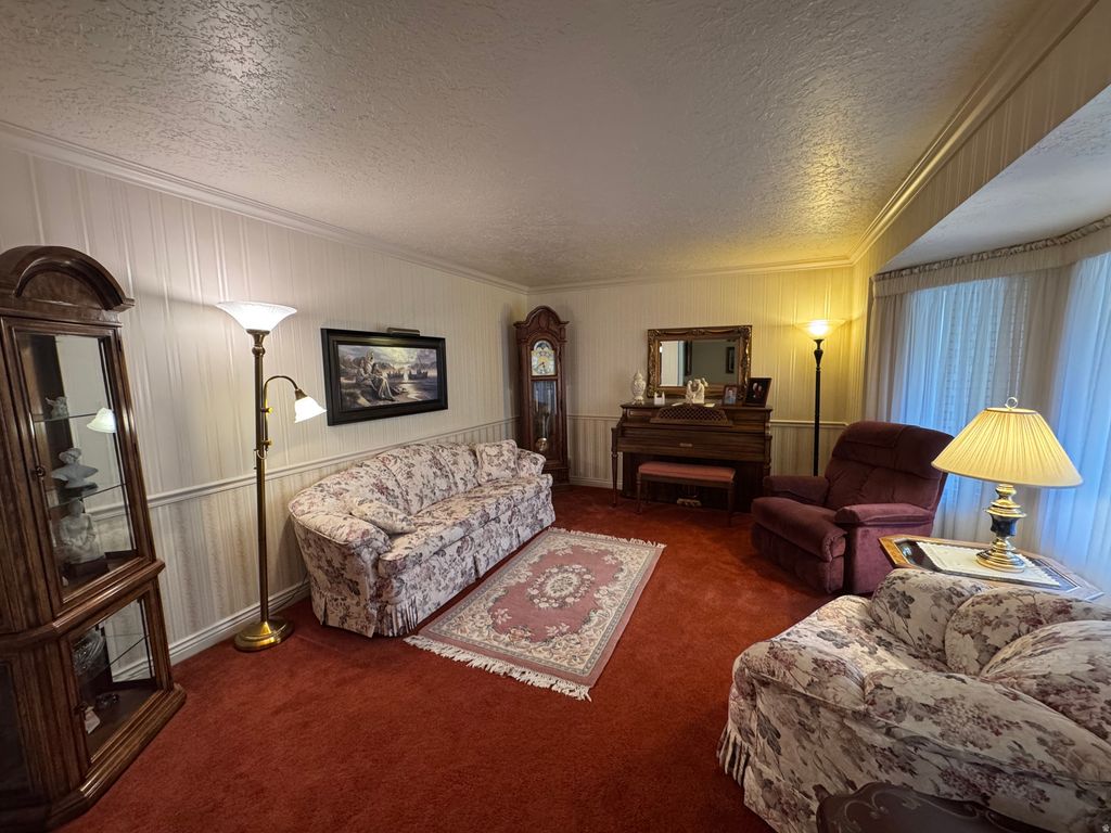 Photo of 1959 N 150 E, Centerville, UT 84014 (MLS # 2154275)