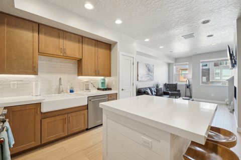 Tiny photo for 6698 PURPLE POPPY LN #11, Park City, UT 84098 (MLS # 2130632)