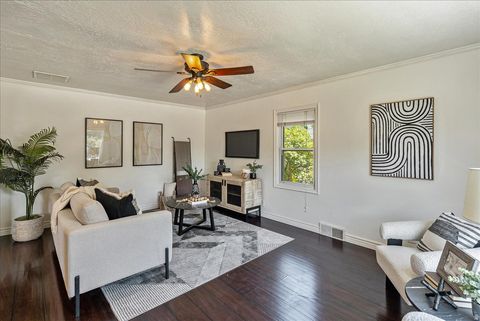 6 W MILLER ST Murray UT 84107