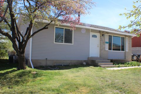 Tiny photo for 3967 S 6865 W, West Valley City, UT 84128 (MLS # 2147206)