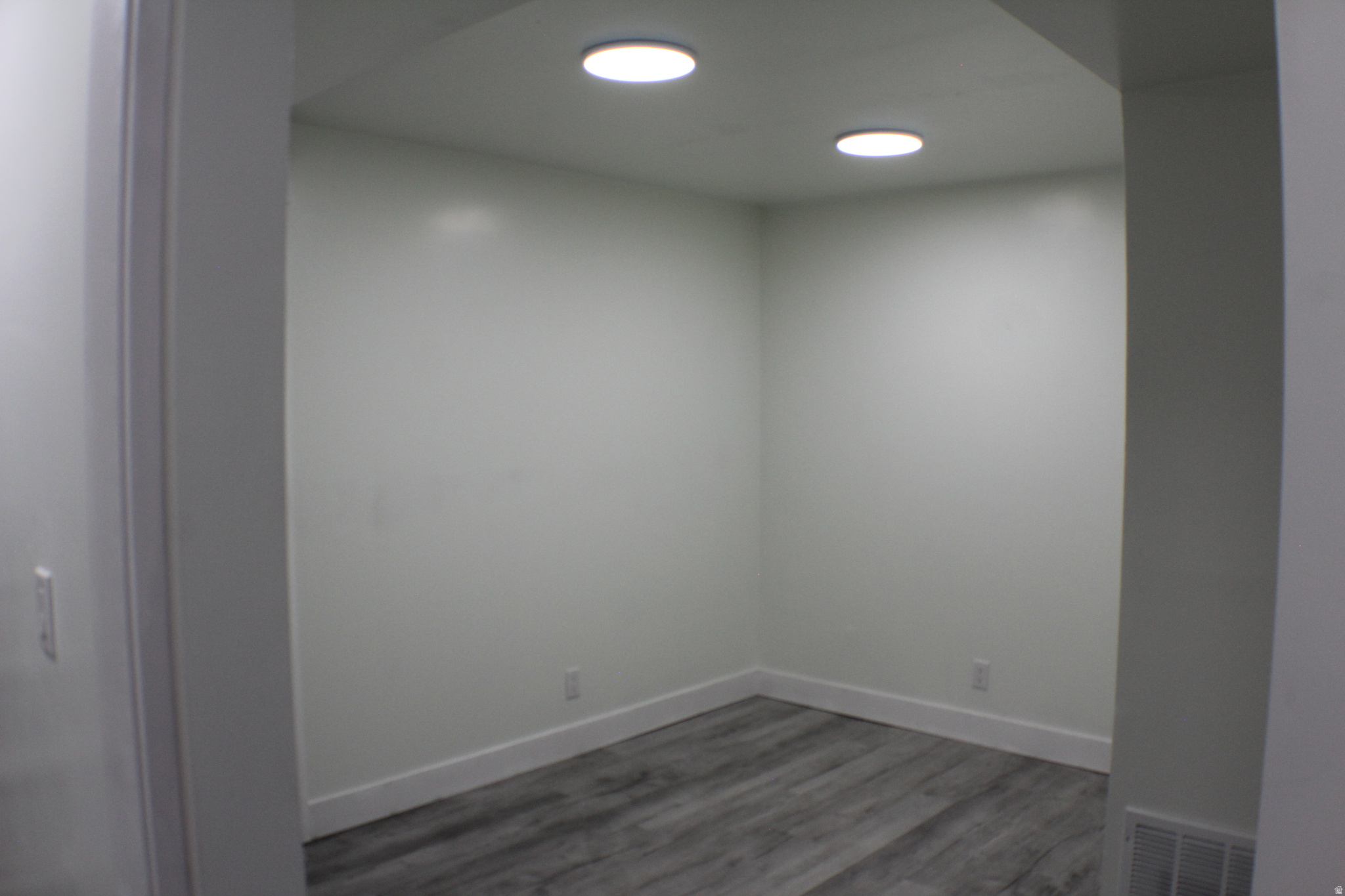 FALCON CREST - Residential