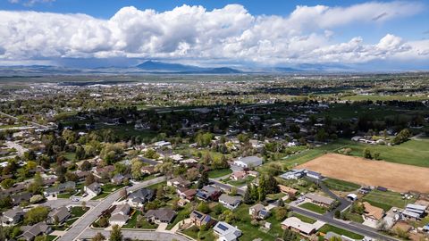 Tiny photo for 1511 E 2050 N, North Logan, UT 84341 (MLS # 2150551)