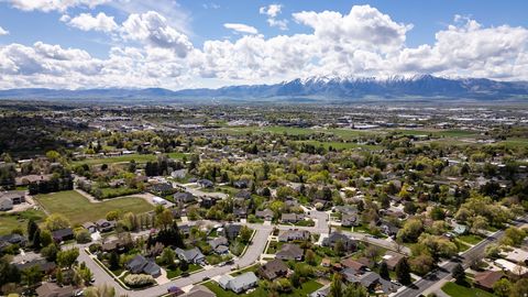 Tiny photo for 1511 E 2050 N, North Logan, UT 84341 (MLS # 2150551)