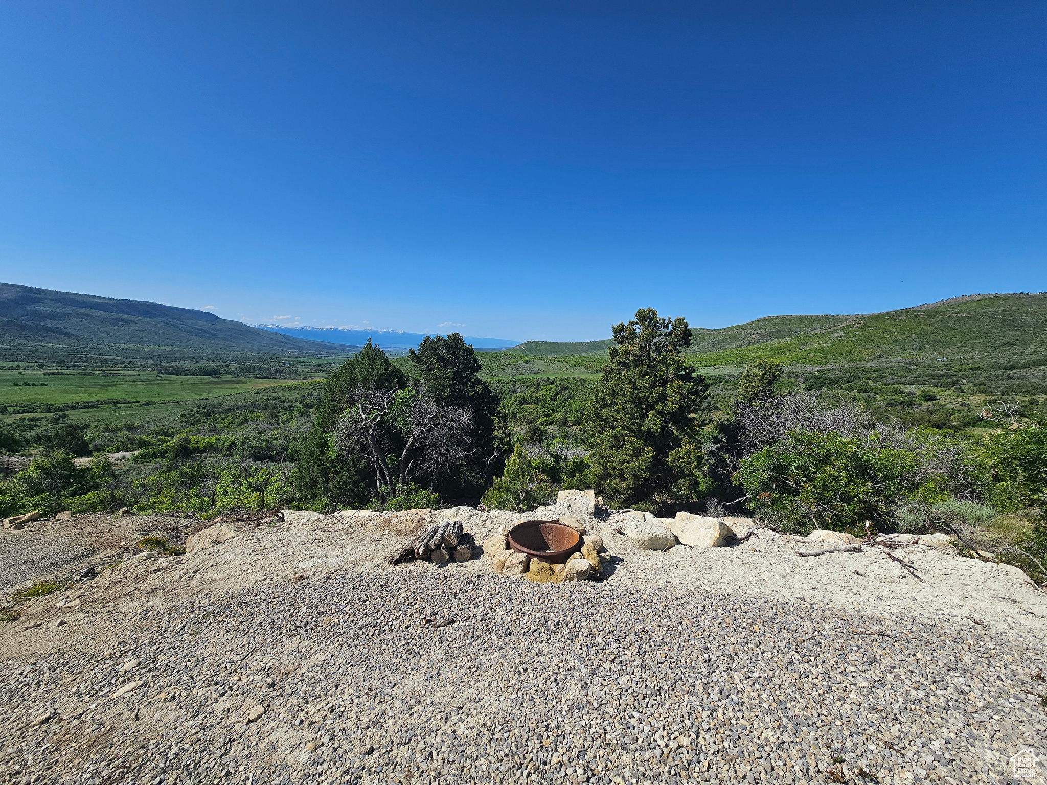 HIDEAWAY VALLEY - Land