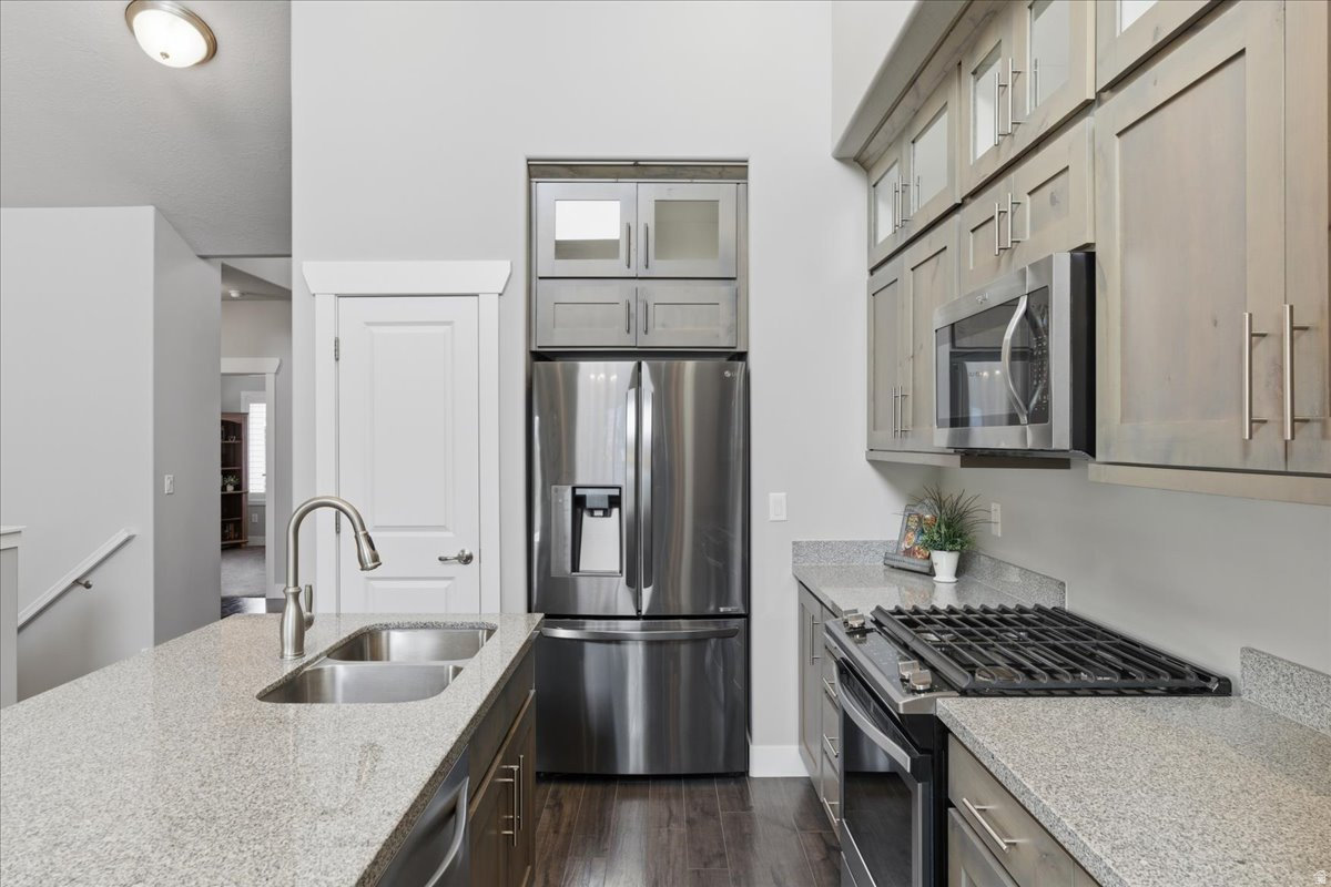 GLENMOOR GREENS - Residential