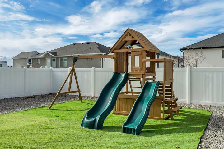 MUSTANG RIDGE - Residential