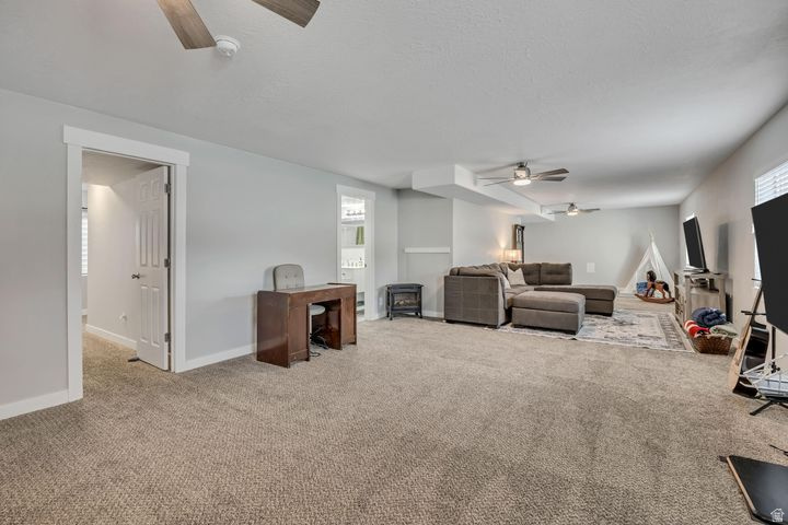 MUSTANG RIDGE - Residential