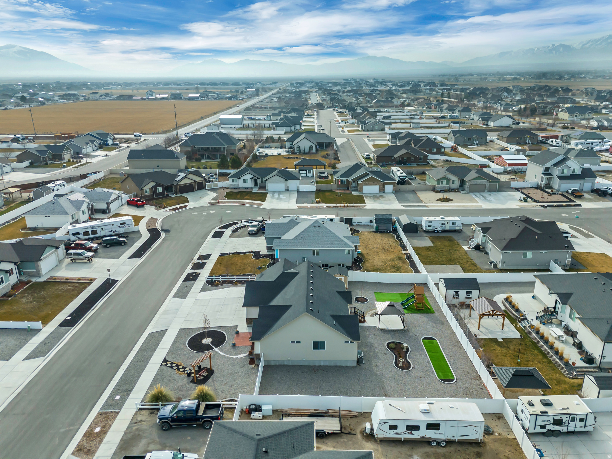 MUSTANG RIDGE - Residential