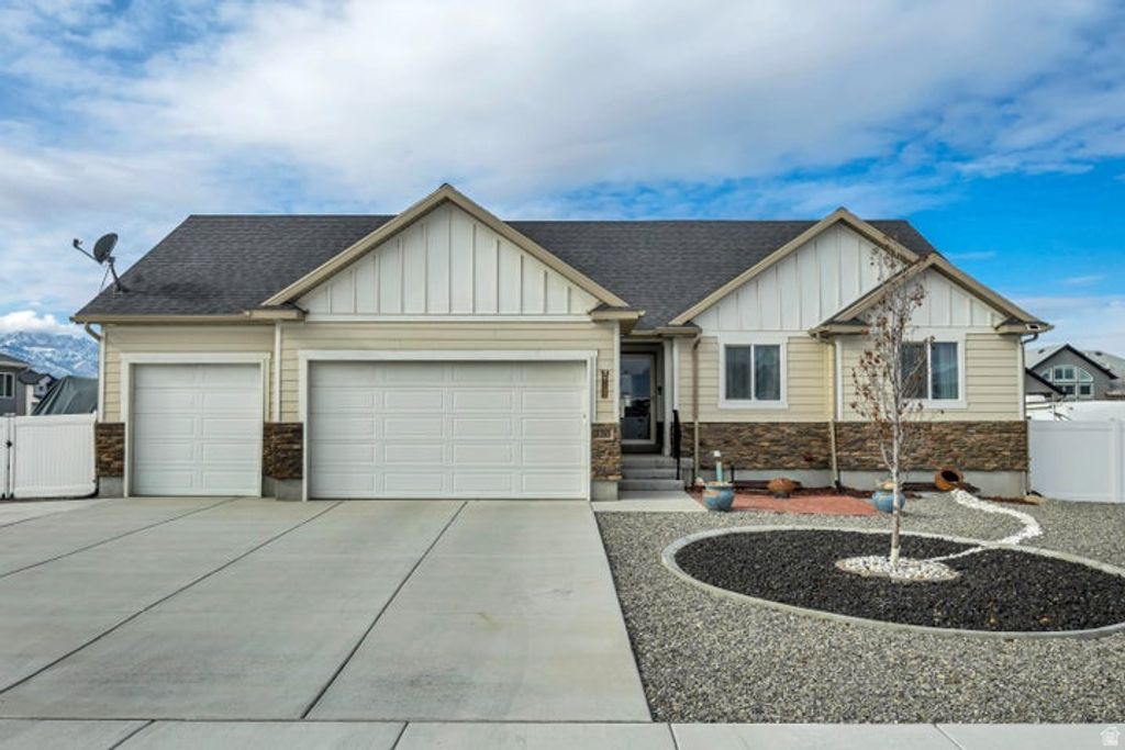 Photo of 230 S JODI LN, Grantsville, UT 84029 (MLS # 2136205)