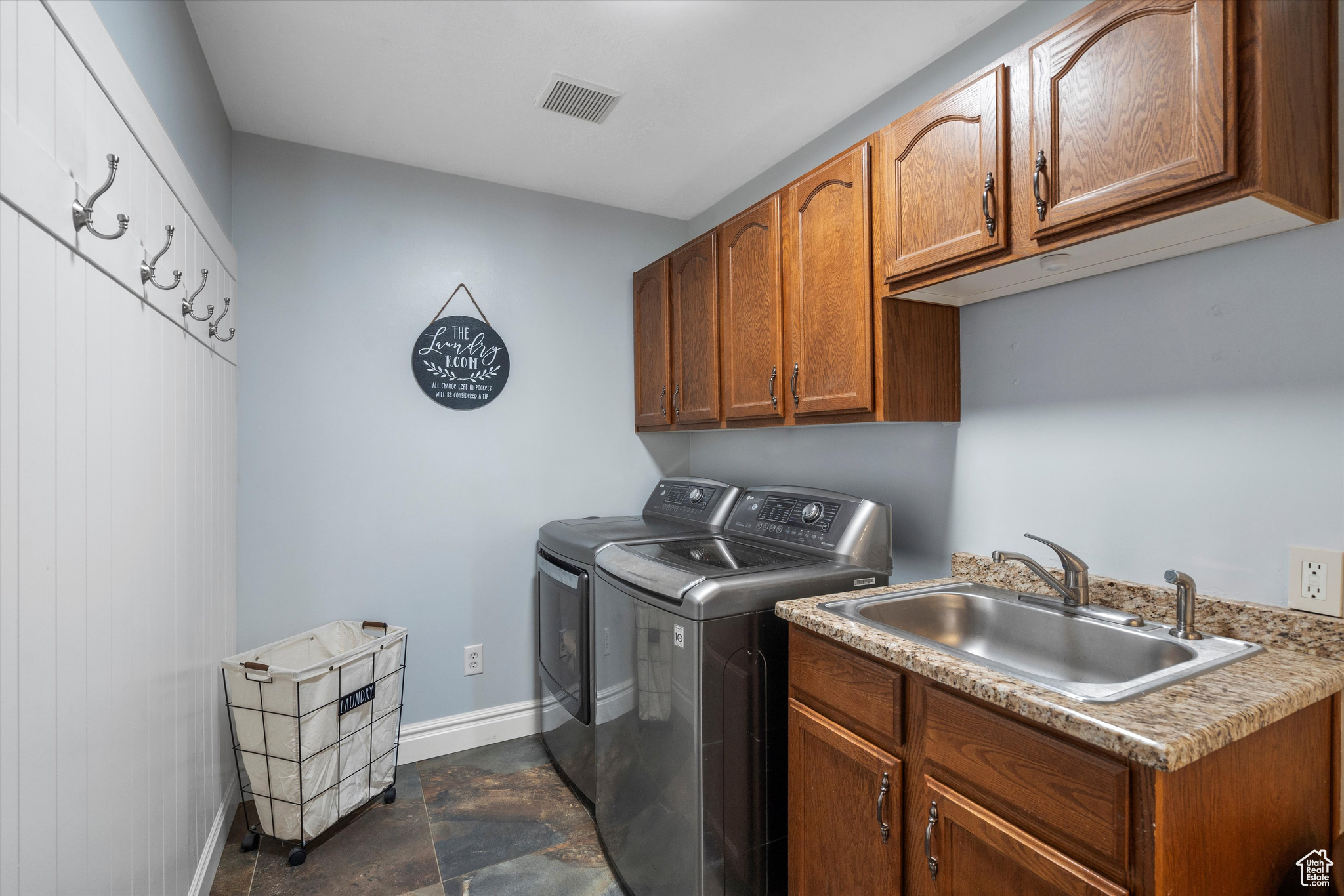 5030 Little Water Peak Dr, Riverton, Utah image 9