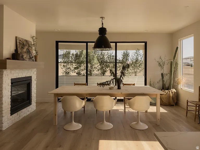 DESERT COLOR AUBURN HILLS PH 13 - Residential