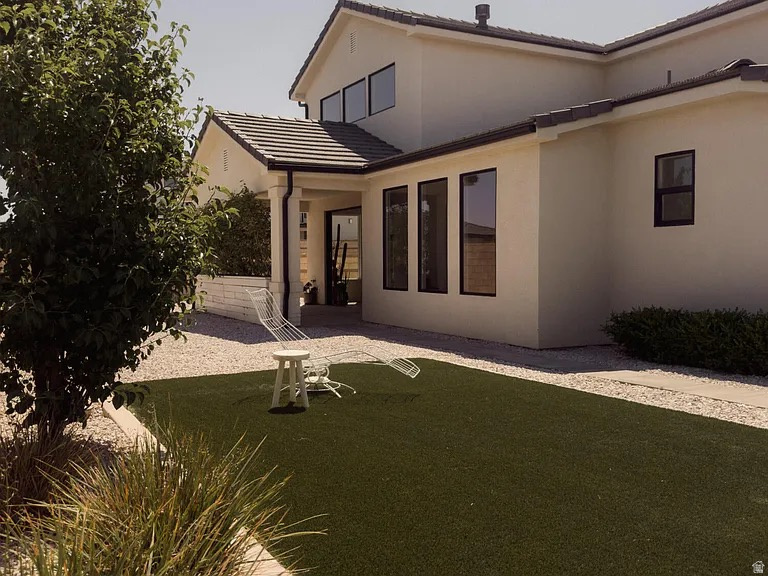 DESERT COLOR AUBURN HILLS PH 13 - Residential