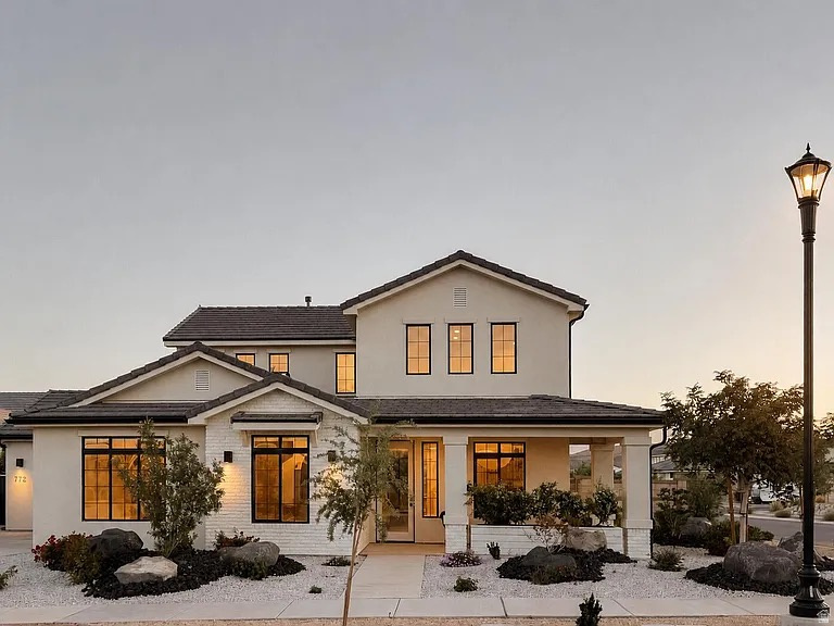 DESERT COLOR AUBURN HILLS PH 13 - Residential