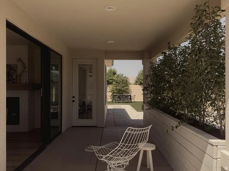 DESERT COLOR AUBURN HILLS PH 13 - Residential