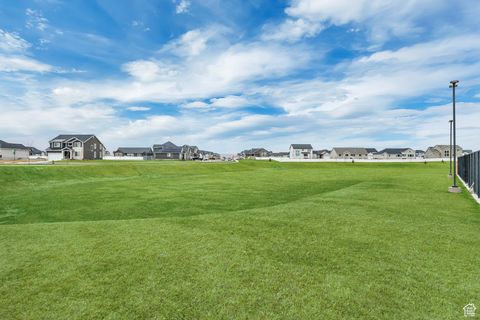 Tiny photo for 4642 N FRISCO PEAK DR E, Eagle Mountain, UT 84005 (MLS # 2059993)