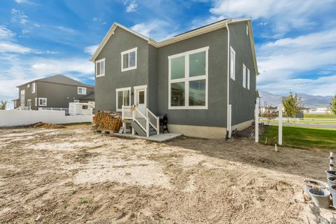 Tiny photo for 4642 N FRISCO PEAK DR E, Eagle Mountain, UT 84005 (MLS # 2059993)