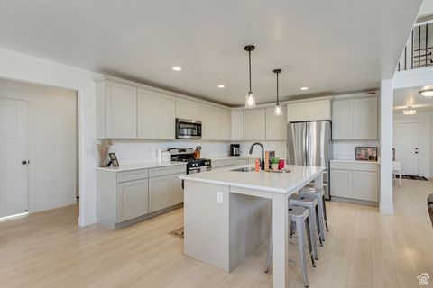Tiny photo for 4642 N FRISCO PEAK DR E, Eagle Mountain, UT 84005 (MLS # 2059993)