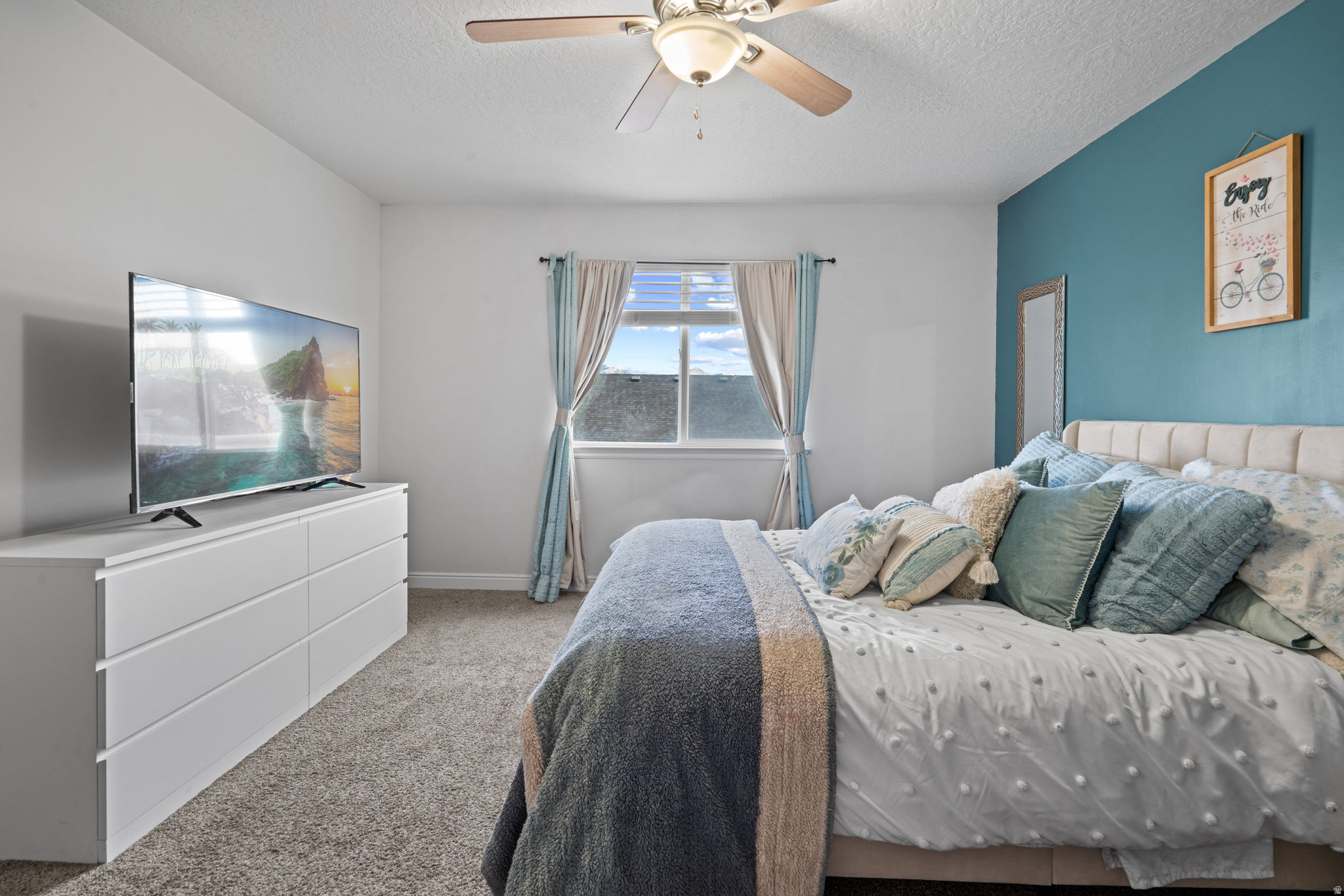 MEADOW VIEW TOWNS - Residential