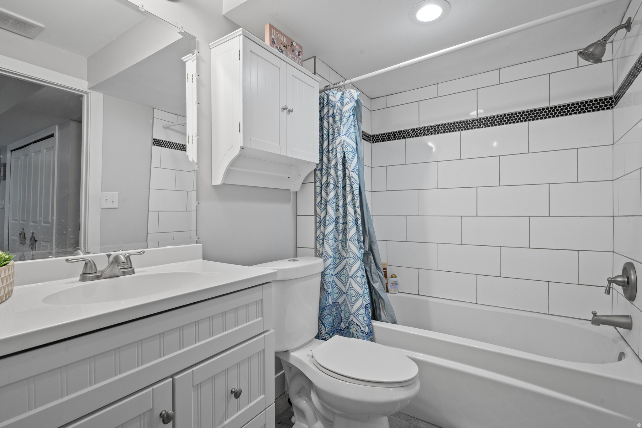 MEADOW VIEW TOWNS - Residential