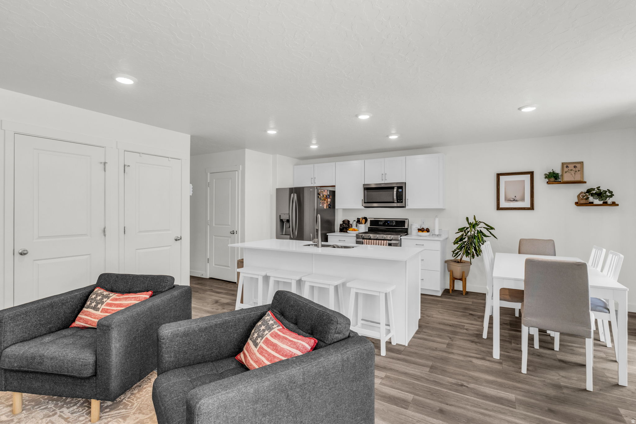 COLD SPRING RANCH - Residential