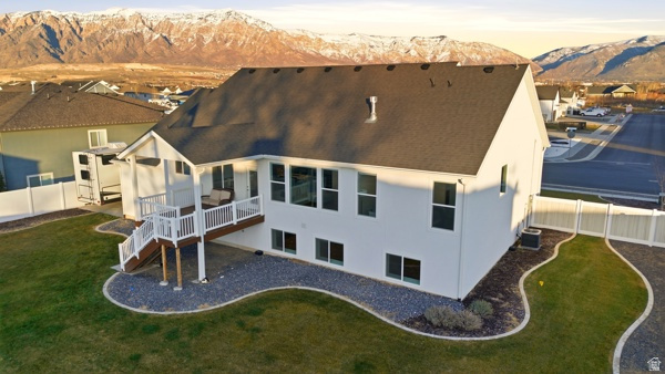 SUNSET MEADOWS - Residential