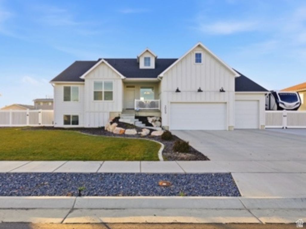 Photo of 2059 N 3000 W, Plain City, UT 84404 (MLS # 2127817)