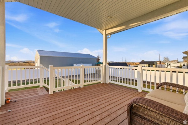 SUNSET MEADOWS - Residential