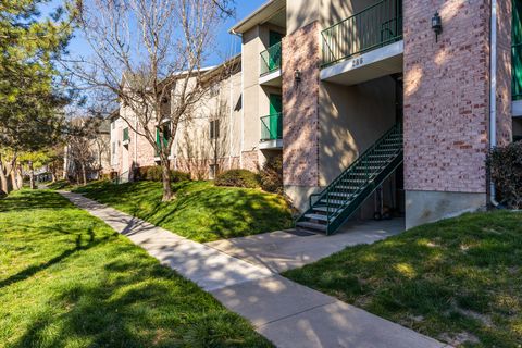 Tiny photo for 286 E NEW CENTURY LN S #C-86, South Salt Lake, UT 84115 (MLS # 2146081)